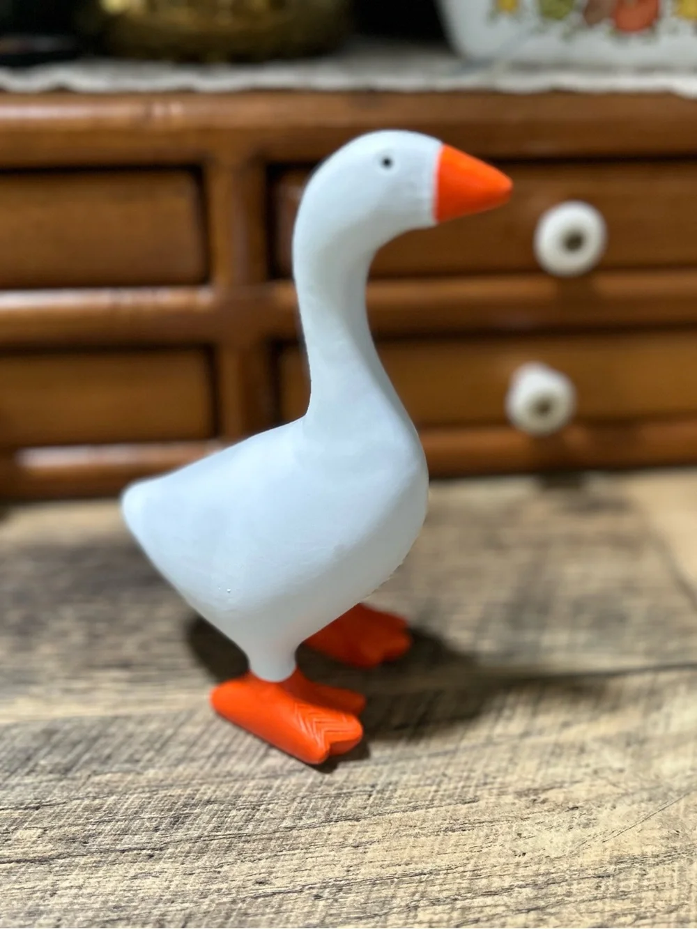 A new kitchen helper! A kitchen goose!